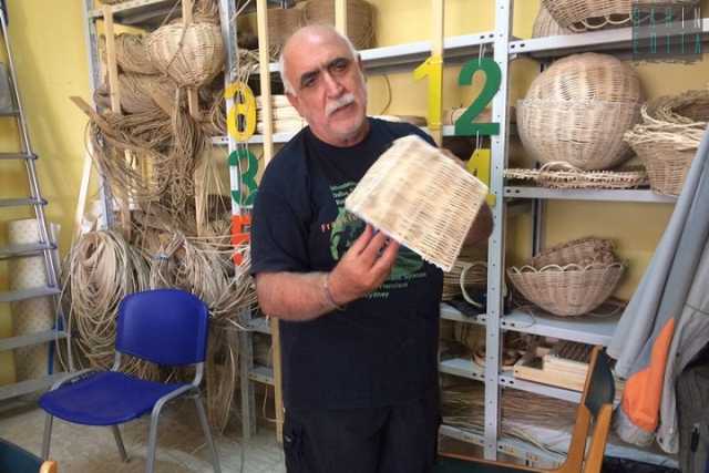 Rutigliano, il laboratorio del �Messeni": l� dove i non vedenti diventano artigiani